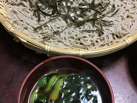 ちぢみほうれん草の深大寺ざる蕎麦。